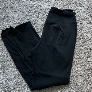 Athleta Black Women's Headlands Hybrid Tight